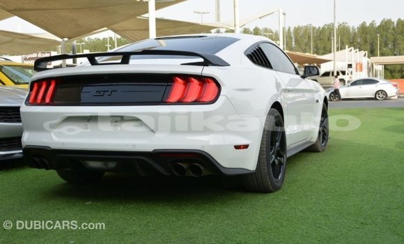 Buy Import Ford Mustang White Car in Import - Dubai in Dushanbe Buy Import Ford Mustang White Car in Import - Dubai in Dushanbe