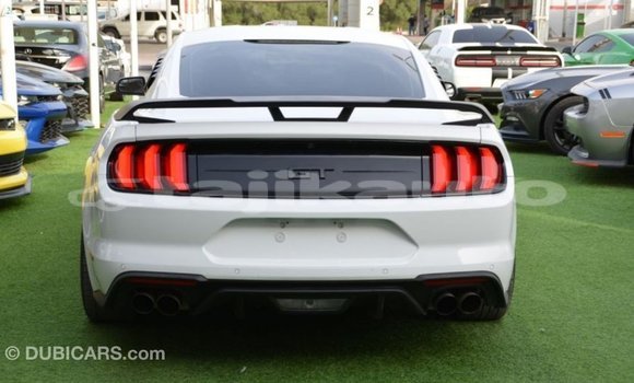 Buy Import Ford Mustang White Car in Import - Dubai in Dushanbe Buy Import Ford Mustang White Car in Import - Dubai in Dushanbe