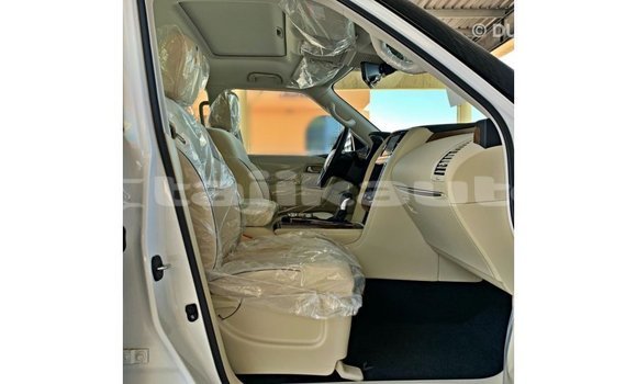 Buy Import Nissan Patrol White Car in Import - Dubai in Dushanbe Buy Import Nissan Patrol White Car in Import - Dubai in Dushanbe