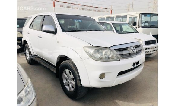 Buy Import Toyota Fortuner White Car in Import - Dubai in Dushanbe Buy Import Toyota Fortuner White Car in Import - Dubai in Dushanbe