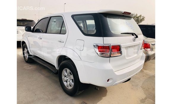 Buy Import Toyota Fortuner White Car in Import - Dubai in Dushanbe Buy Import Toyota Fortuner White Car in Import - Dubai in Dushanbe