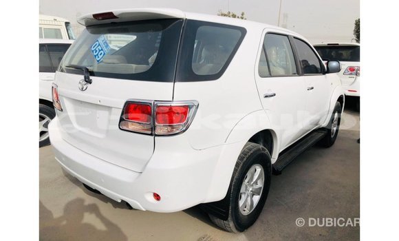 Buy Import Toyota Fortuner White Car in Import - Dubai in Dushanbe Buy Import Toyota Fortuner White Car in Import - Dubai in Dushanbe