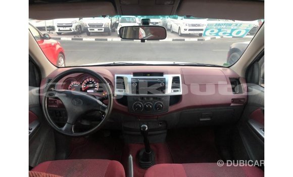 Buy Import Toyota Hilux White Car in Import - Dubai in Dushanbe Buy Import Toyota Hilux White Car in Import - Dubai in Dushanbe