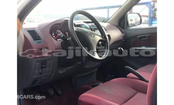 Buy Import Toyota Hilux White Car in Import - Dubai in Dushanbe Buy Import Toyota Hilux White Car in Import - Dubai in Dushanbe