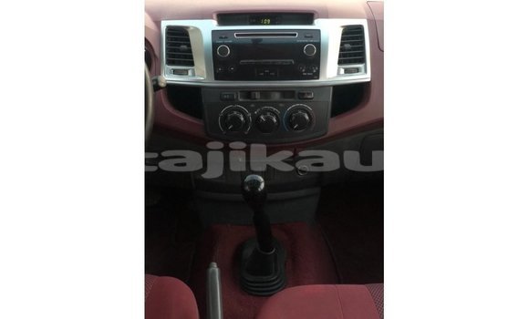 Buy Import Toyota Hilux White Car in Import - Dubai in Dushanbe Buy Import Toyota Hilux White Car in Import - Dubai in Dushanbe
