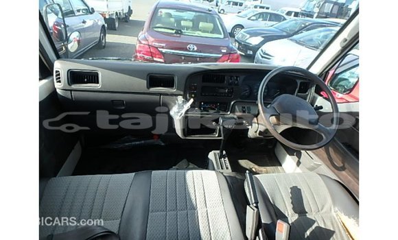 Buy Import Nissan Caravan White Car in Import - Dubai in Dushanbe Buy Import Nissan Caravan White Car in Import - Dubai in Dushanbe