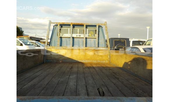 Buy Import Toyota Dyna Blue Car in Import - Dubai in Dushanbe Buy Import Toyota Dyna Blue Car in Import - Dubai in Dushanbe