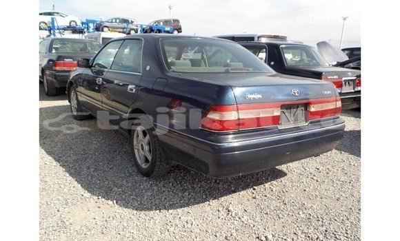 Buy Import Toyota Crown Blue Car in Import - Dubai in Dushanbe Buy Import Toyota Crown Blue Car in Import - Dubai in Dushanbe