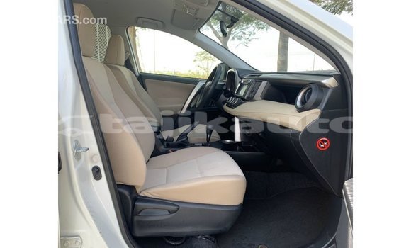 Buy Import Toyota 4Runner White Car in Import - Dubai in Dushanbe Buy Import Toyota 4Runner White Car in Import - Dubai in Dushanbe