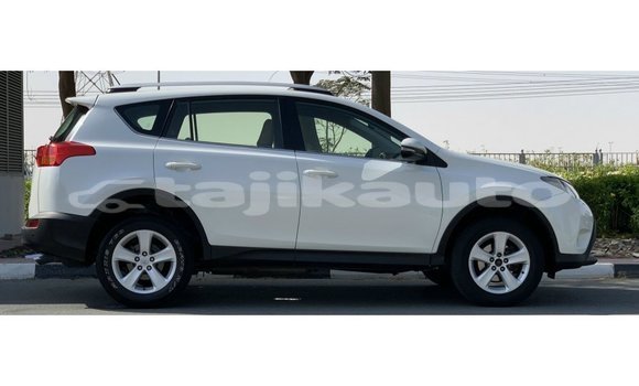 Buy Import Toyota 4Runner White Car in Import - Dubai in Dushanbe Buy Import Toyota 4Runner White Car in Import - Dubai in Dushanbe