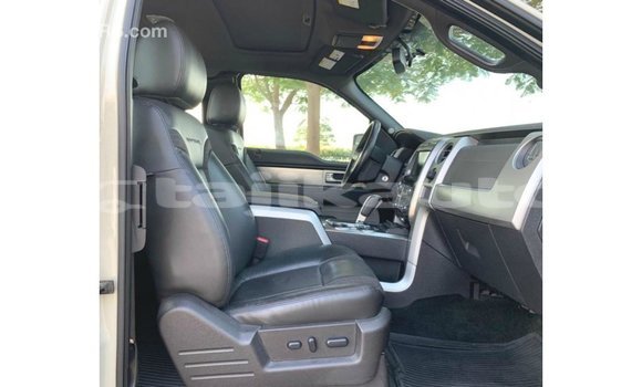 Buy Import Ford Club Wagon Beige Car in Import - Dubai in Dushanbe Buy Import Ford Club Wagon Beige Car in Import - Dubai in Dushanbe