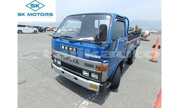 Buy Import Toyota 4Runner Blue Car in Import - Dubai in Dushanbe
