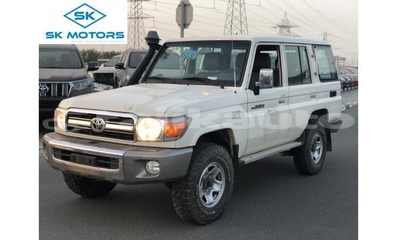 Buy Import Toyota Land Cruiser White Car in Import - Dubai in Dushanbe Buy Import Toyota Land Cruiser White Car in Import - Dubai in Dushanbe