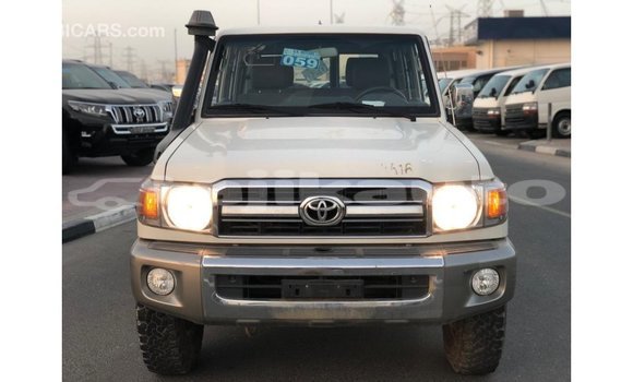 Buy Import Toyota Land Cruiser White Car in Import - Dubai in Dushanbe Buy Import Toyota Land Cruiser White Car in Import - Dubai in Dushanbe