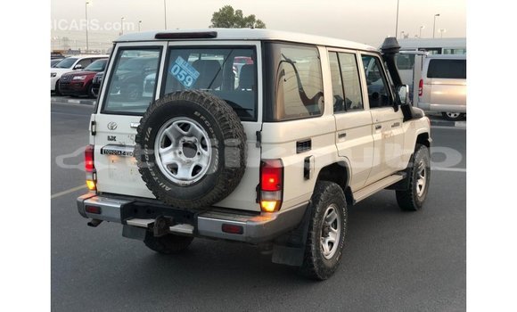 Buy Import Toyota Land Cruiser White Car in Import - Dubai in Dushanbe Buy Import Toyota Land Cruiser White Car in Import - Dubai in Dushanbe