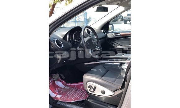 Buy Import Mercedes-Benz 190 Other Car in Import - Dubai in Dushanbe Buy Import Mercedes-Benz 190 Other Car in Import - Dubai in Dushanbe