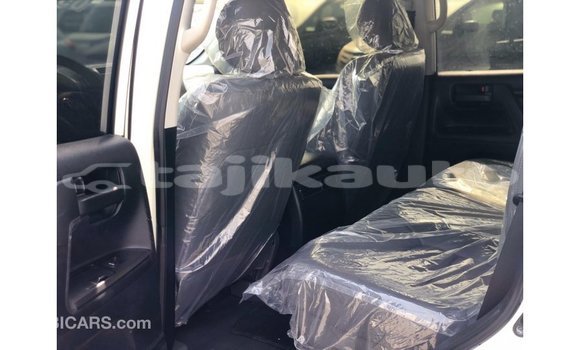 Buy Import Toyota Land Cruiser White Car in Import - Dubai in Dushanbe Buy Import Toyota Land Cruiser White Car in Import - Dubai in Dushanbe