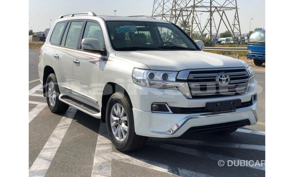 Buy Import Toyota Land Cruiser White Car in Import - Dubai in Dushanbe Buy Import Toyota Land Cruiser White Car in Import - Dubai in Dushanbe