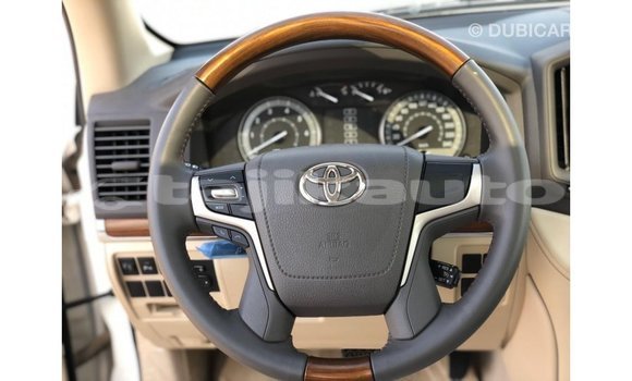 Buy Import Toyota Land Cruiser White Car in Import - Dubai in Dushanbe Buy Import Toyota Land Cruiser White Car in Import - Dubai in Dushanbe