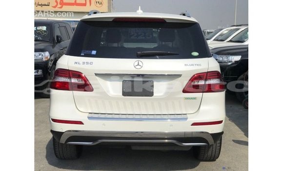 Buy Import Mercedes-Benz 190 White Car in Import - Dubai in Dushanbe Buy Import Mercedes-Benz 190 White Car in Import - Dubai in Dushanbe