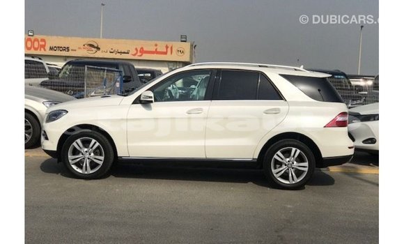 Buy Import Mercedes-Benz 190 White Car in Import - Dubai in Dushanbe Buy Import Mercedes-Benz 190 White Car in Import - Dubai in Dushanbe
