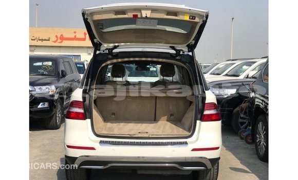 Buy Import Mercedes-Benz 190 White Car in Import - Dubai in Dushanbe Buy Import Mercedes-Benz 190 White Car in Import - Dubai in Dushanbe