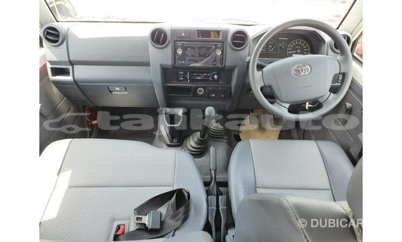 Buy Import Toyota Land Cruiser White Car in Import - Dubai in Dushanbe Buy Import Toyota Land Cruiser White Car in Import - Dubai in Dushanbe