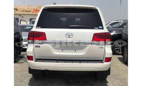Buy Import Toyota Land Cruiser White Car in Import - Dubai in Dushanbe Buy Import Toyota Land Cruiser White Car in Import - Dubai in Dushanbe