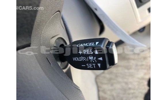 Buy Import Toyota Land Cruiser White Car in Import - Dubai in Dushanbe Buy Import Toyota Land Cruiser White Car in Import - Dubai in Dushanbe