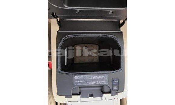 Buy Import Toyota Land Cruiser White Car in Import - Dubai in Dushanbe Buy Import Toyota Land Cruiser White Car in Import - Dubai in Dushanbe