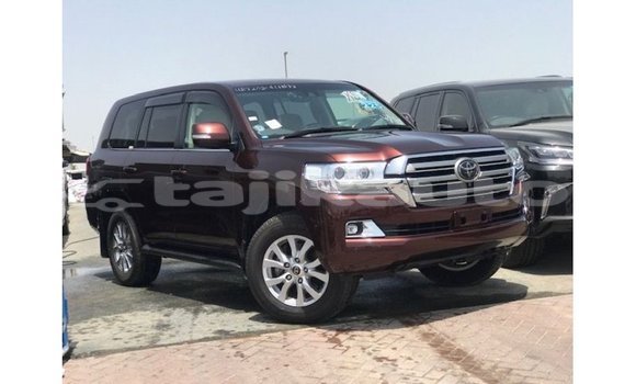 Buy Import Toyota Land Cruiser Red Car in Import - Dubai in Dushanbe