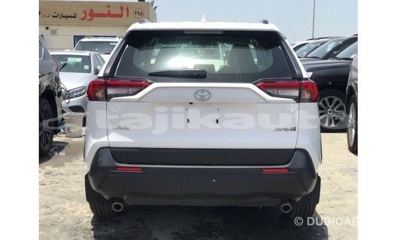Buy Import Toyota 4Runner White Car in Import - Dubai in Dushanbe Buy Import Toyota 4Runner White Car in Import - Dubai in Dushanbe