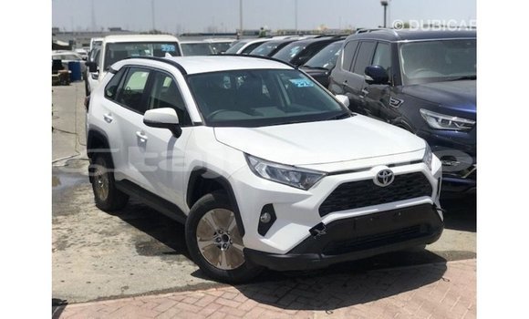 Buy Import Toyota 4Runner White Car in Import - Dubai in Dushanbe Buy Import Toyota 4Runner White Car in Import - Dubai in Dushanbe