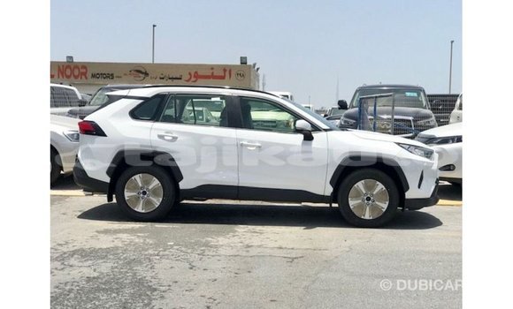 Buy Import Toyota 4Runner White Car in Import - Dubai in Dushanbe Buy Import Toyota 4Runner White Car in Import - Dubai in Dushanbe