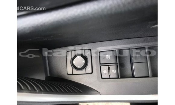 Buy Import Toyota 4Runner White Car in Import - Dubai in Dushanbe Buy Import Toyota 4Runner White Car in Import - Dubai in Dushanbe