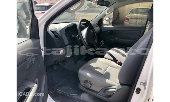Buy Import Toyota Hilux White Car in Import - Dubai in Dushanbe Buy Import Toyota Hilux White Car in Import - Dubai in Dushanbe