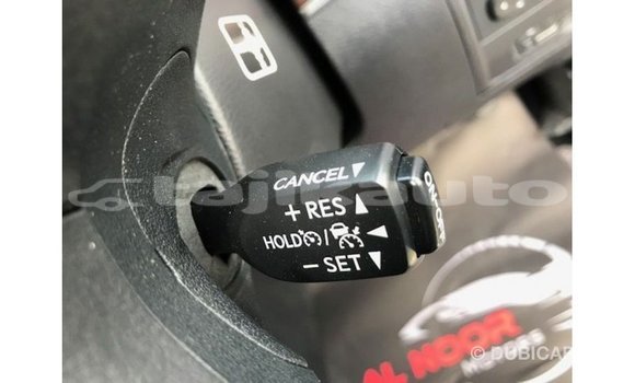 Buy Import Toyota Land Cruiser White Car in Import - Dubai in Dushanbe Buy Import Toyota Land Cruiser White Car in Import - Dubai in Dushanbe