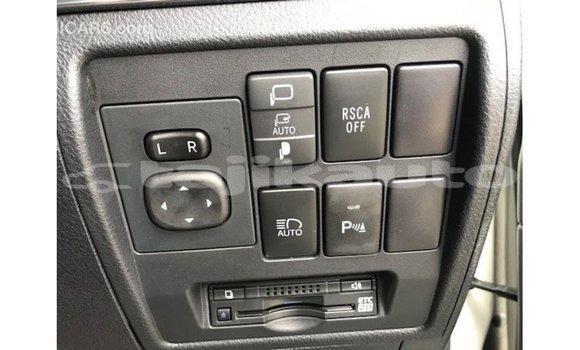 Buy Import Toyota Land Cruiser White Car in Import - Dubai in Dushanbe Buy Import Toyota Land Cruiser White Car in Import - Dubai in Dushanbe
