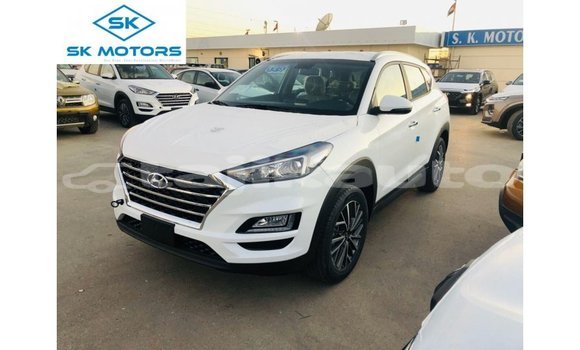 Buy Import Hyundai Tucson White Car in Import - Dubai in Dushanbe