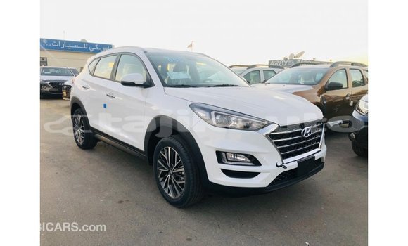 Buy Import Hyundai Tucson White Car in Import - Dubai in Dushanbe Buy Import Hyundai Tucson White Car in Import - Dubai in Dushanbe