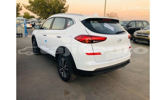 Buy Import Hyundai Tucson White Car in Import - Dubai in Dushanbe Buy Import Hyundai Tucson White Car in Import - Dubai in Dushanbe