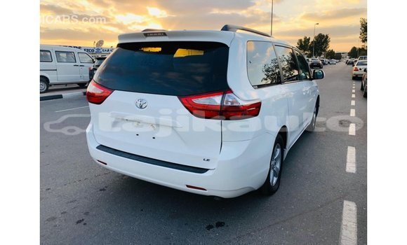Buy Import Toyota Sienna White Car in Import - Dubai in Dushanbe Buy Import Toyota Sienna White Car in Import - Dubai in Dushanbe