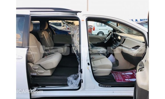 Buy Import Toyota Sienna White Car in Import - Dubai in Dushanbe Buy Import Toyota Sienna White Car in Import - Dubai in Dushanbe
