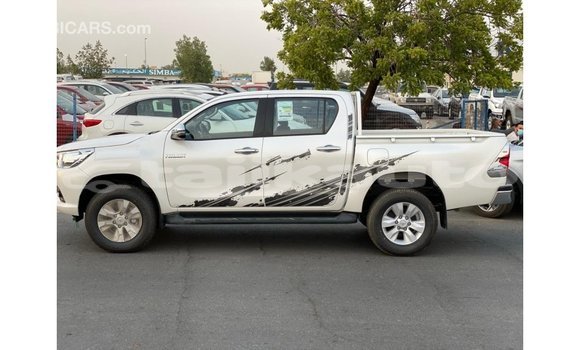 Buy Import Toyota Hilux White Car in Import - Dubai in Dushanbe Buy Import Toyota Hilux White Car in Import - Dubai in Dushanbe