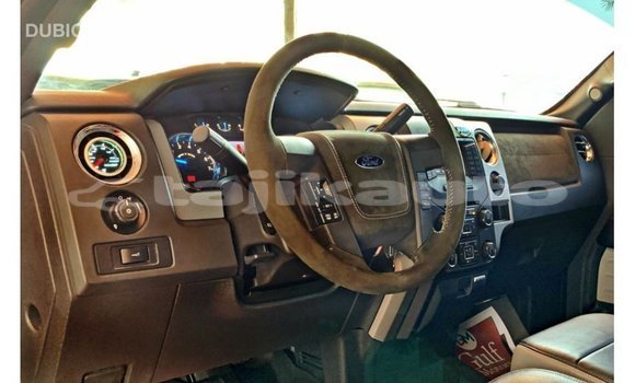 Buy Import Ford Club Wagon Red Car in Import - Dubai in Dushanbe Buy Import Ford Club Wagon Red Car in Import - Dubai in Dushanbe