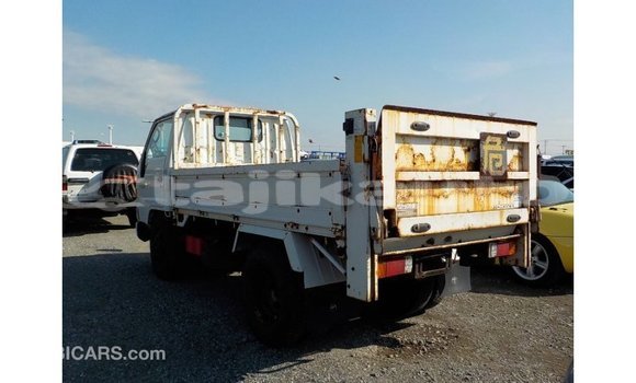Buy Import Toyota Dyna White Car in Import - Dubai in Dushanbe Buy Import Toyota Dyna White Car in Import - Dubai in Dushanbe