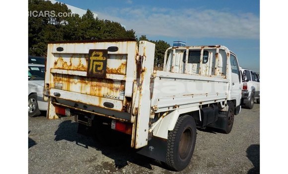 Buy Import Toyota Dyna White Car in Import - Dubai in Dushanbe Buy Import Toyota Dyna White Car in Import - Dubai in Dushanbe