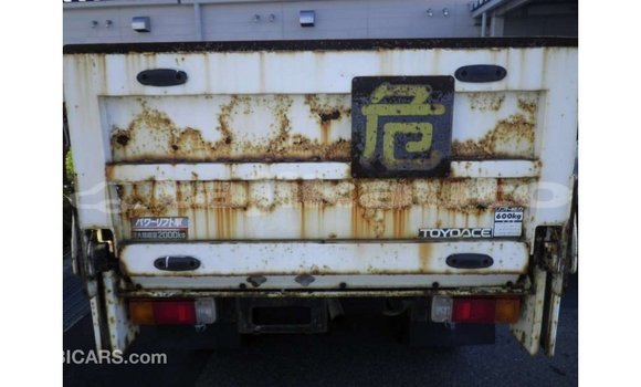 Buy Import Toyota Dyna White Car in Import - Dubai in Dushanbe Buy Import Toyota Dyna White Car in Import - Dubai in Dushanbe