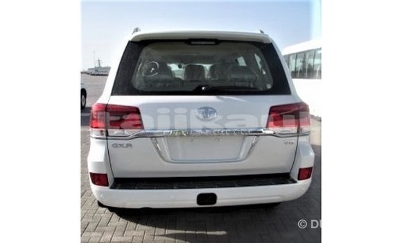 Buy Import Toyota Land Cruiser White Car in Import - Dubai in Dushanbe Buy Import Toyota Land Cruiser White Car in Import - Dubai in Dushanbe