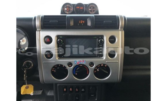 Buy Import Toyota FJ Cruiser White Car in Import - Dubai in Dushanbe Buy Import Toyota FJ Cruiser White Car in Import - Dubai in Dushanbe